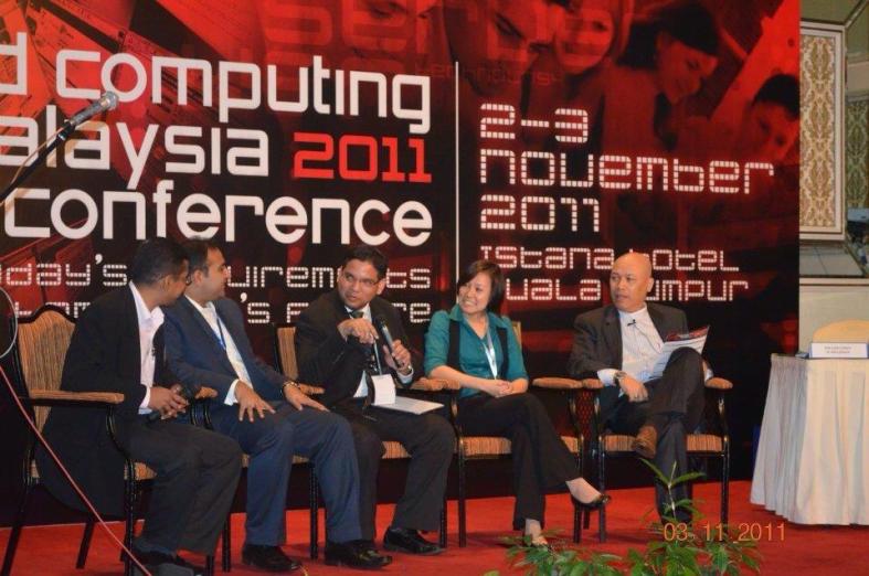 230096_10151349465578185_1257239412_n